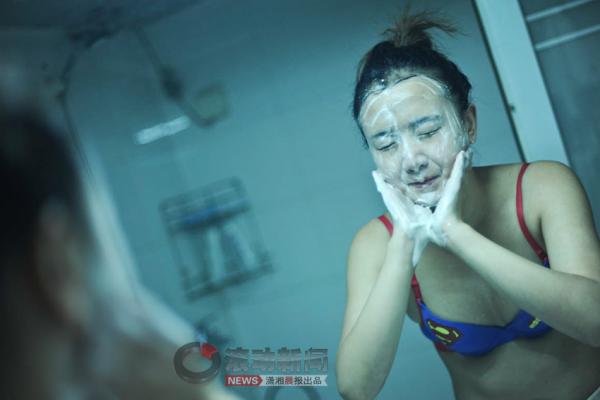 ϸ����ҹ������Щ�Ȼ������������ǣ�ͼ��